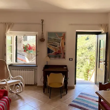 Bilocale Spazioso Con Balconcino Sulle Alture Di Apartment Levanto